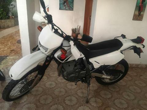 Vendo Moto Dr 650 Cc 2012 Suzuki