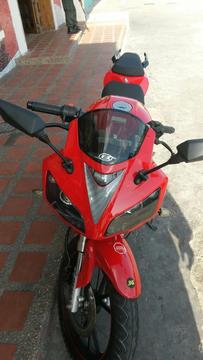 Moto Bera R1