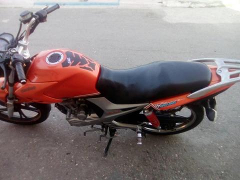 A LA VENTA BELLA MOTO HAOJUE AÑO 2014