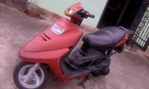 Vendo Moto Automatica Vensun 125cc Año 2005