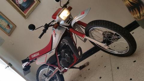 se vende dt yamaha 175