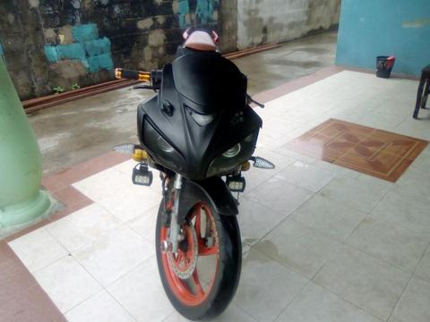 Vendo Moto Bera R1