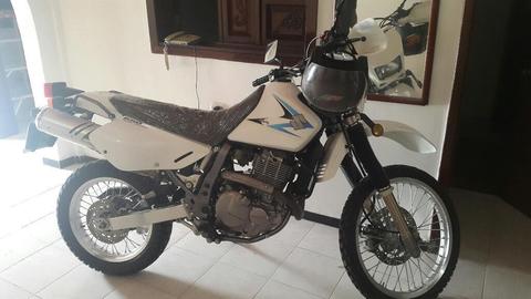 Moto Dr 650 0km 2014