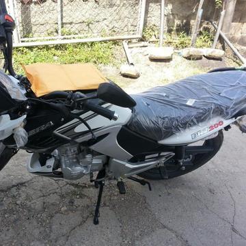 Vendo Moto Bera