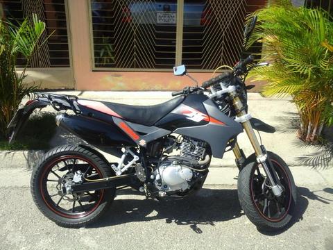 Se vende Moto HJ 200 AÑO 2014