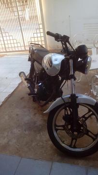 Vendo Moto Bera