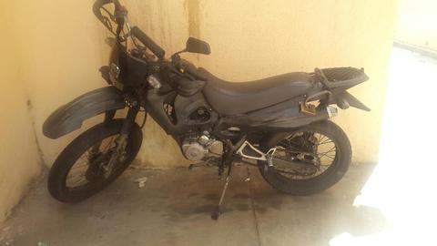 Vendo Moto Erox Y200