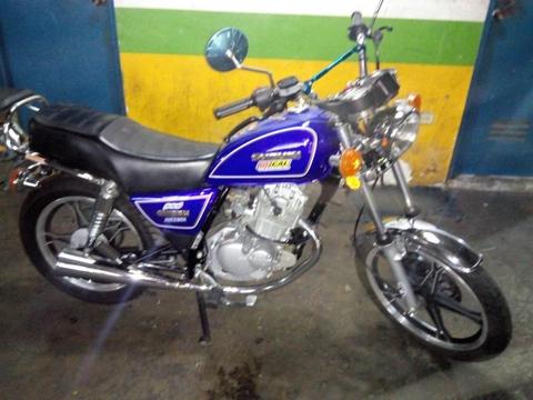 Vendo Moto GN125H Suzuki 2013