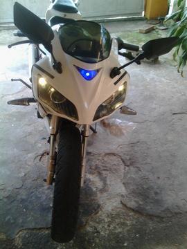 Moto Bera R1 200