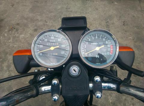 Vendo Moto Gn125h Suzuki 2009