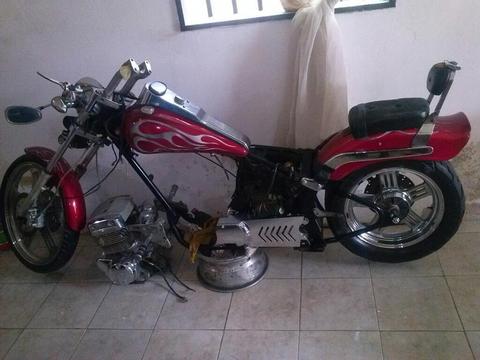 Ava Queen, Chopper Cañas Largas 250cc