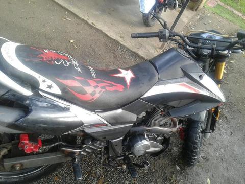 Moto Tx 200 Año 2014