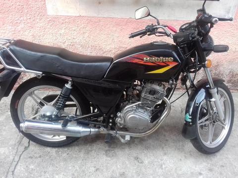 Vendo moto en perfecto estado