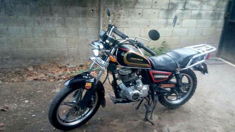 Moto León