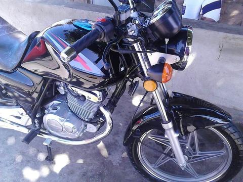 Suzuki en Impecable 2200 Km Nueva