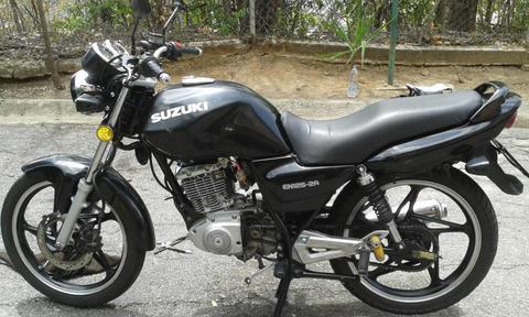 SUZUKI EN 125