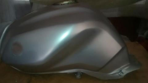 a La Venta Tanque de Moto Accer 2