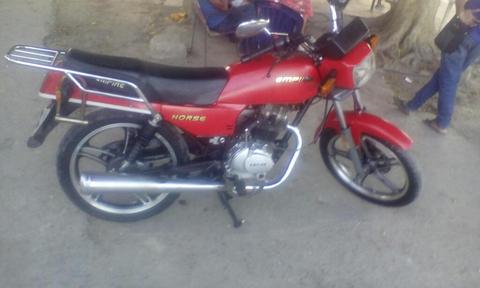 Vendo Moto Fina Cauchos Nuevo Y Vateriaa