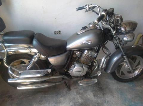 VENDO MOTO