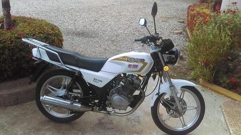 Vendo moto hj 150