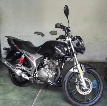 VENDO MOTO hj 150 Haojuo 2015