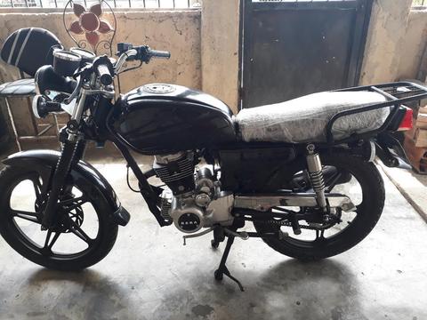 Vendo Moto Bera 150