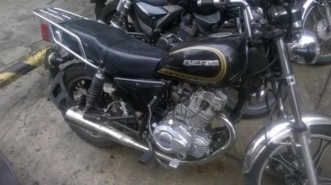 Vendo moto bera 200