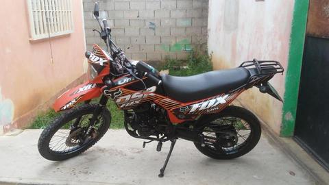 Moto Um dsr