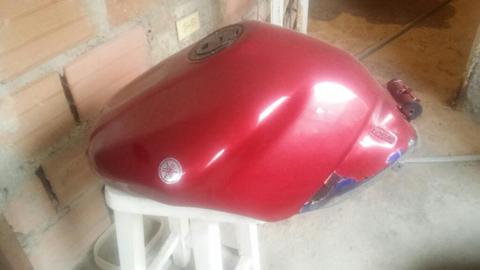 Tanque de Gasolina Yamaha R1 99-02