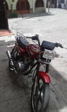 Moto Aguila MD 2012