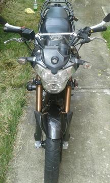 Vendo Moto Rkv 200