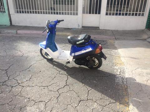 Moto Yamaha Perla