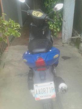 Moto bera runner