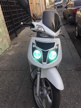 Se vende moto outlook