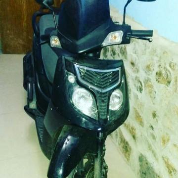 Vendo Moto