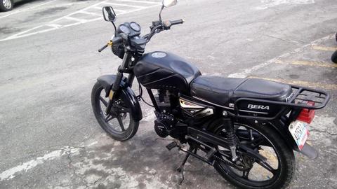 VENDO MOTO BERA 2012