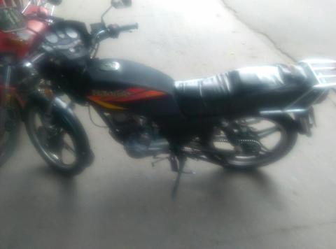 Moto Hj1