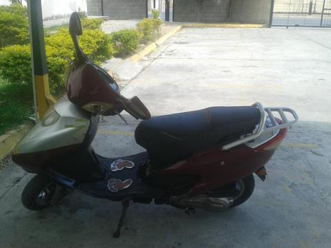 VENDO MOTO AVAT 125T CENTURY