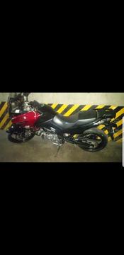 Se vende Vstrom 2010 Whassap 04143112536