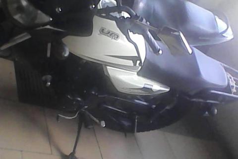 Vendo mi UM 150