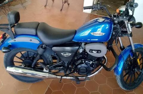 Se Vende Moto UM como Nueva