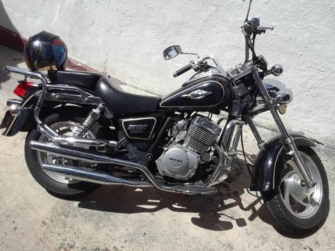 VENDE EXCELENTE MOTO SKYGO 2014