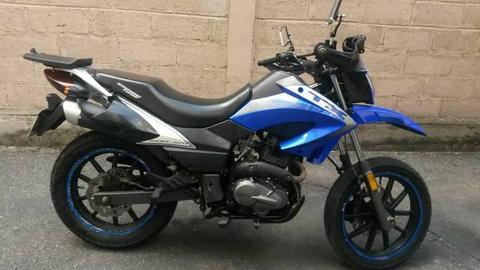 EN VENTA MOTO TX 200C AÑO 2013 BUEN ESTADO