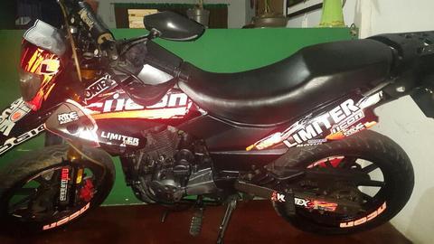 Venta de Moto Tx Año 2013