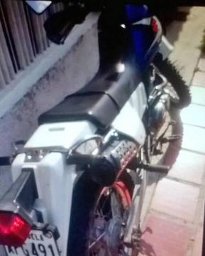 Vendo Moto suzuki