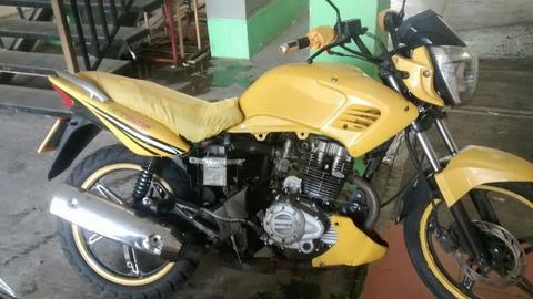 Vendo Moto Vrz 200