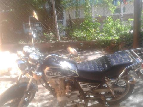 Se vende moto md cóndor color negro en buenas condiciones