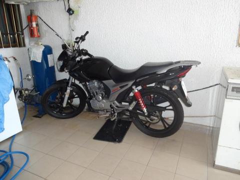 VENDO MOTO HJ150 HAOJUE AÑO 2014