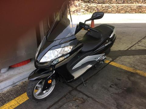 Maxi Scooter Skygo Executive 250cc 2014