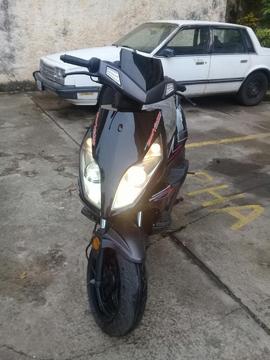 Vendo Mi Moto 2014